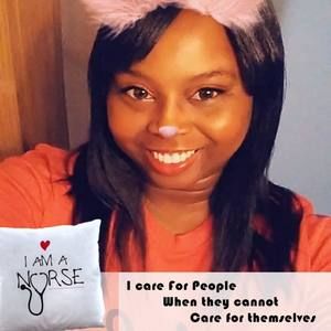 Meet your Posher, Clarissa